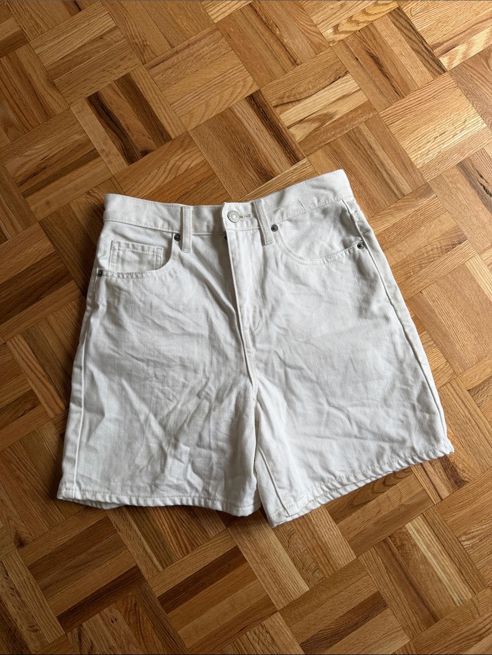 Uniqlo White Denim Women's Shorts - High-Rise 5-Pocket